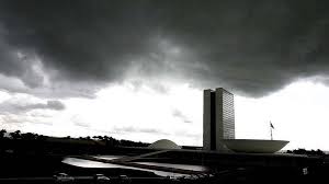 TURBULÊNCIAS NO HORIZONTE