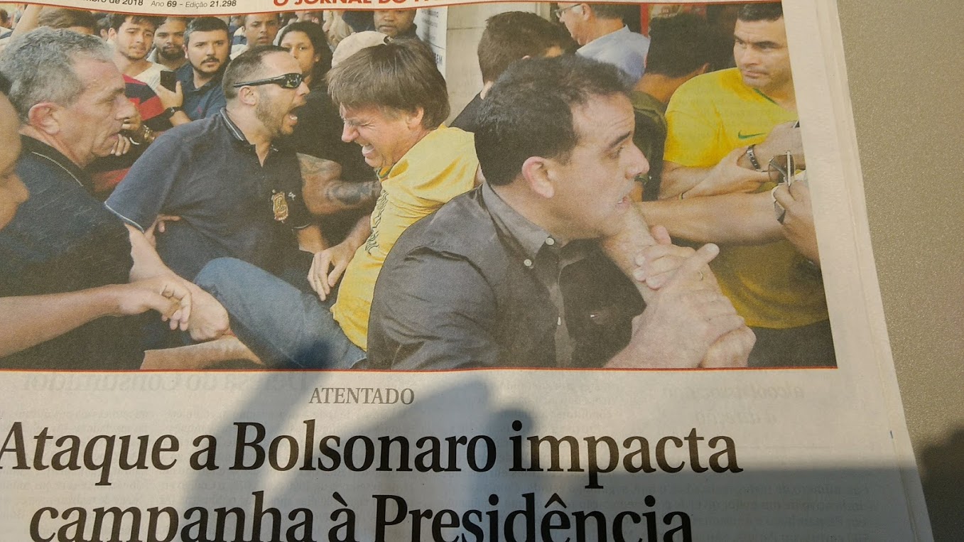 Uma semana sombria, entre incêndios e facadas